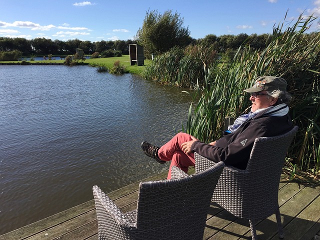 国乒两大名教与队员的相处方式，差别非常大，太有趣了.