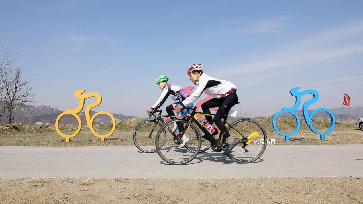 精彩绝伦的 精彩绝伦的